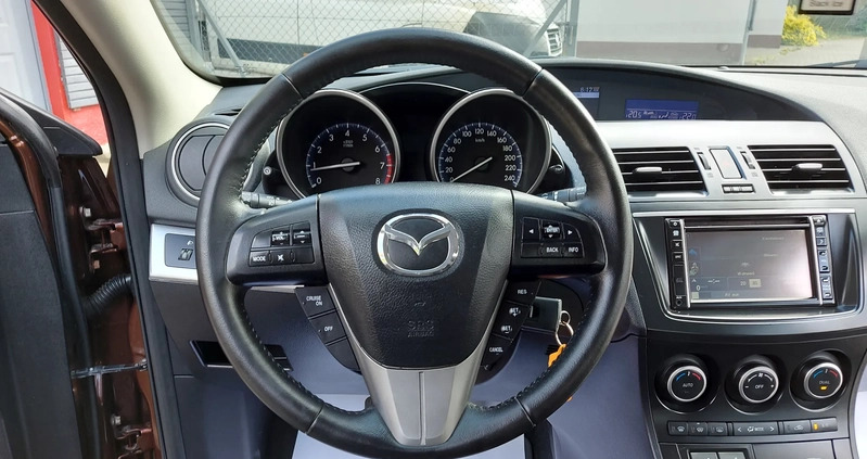 Mazda 3 cena 28900 przebieg: 110898, rok produkcji 2011 z Poznań małe 781